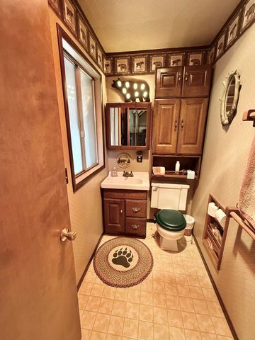 57187 Tamarack Drive, Springville, CA 93265