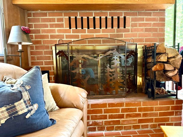 57187 Tamarack Drive, Springville, CA 93265