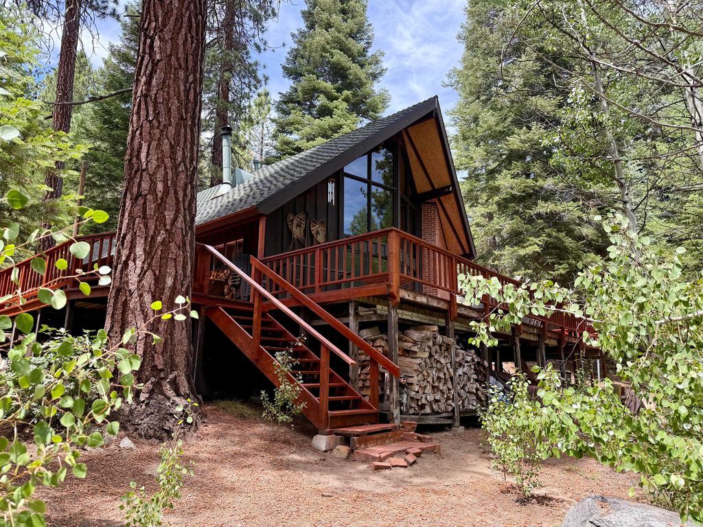 57187 Tamarack Drive, Springville, CA 93265