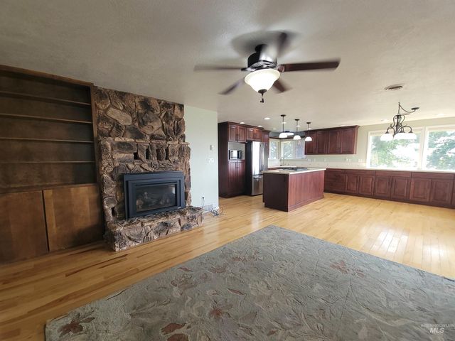 16658 Sage Acres Ln, Caldwell, ID 83607
