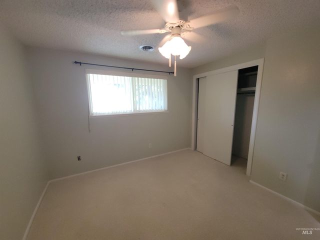16658 Sage Acres Ln, Caldwell, ID 83607