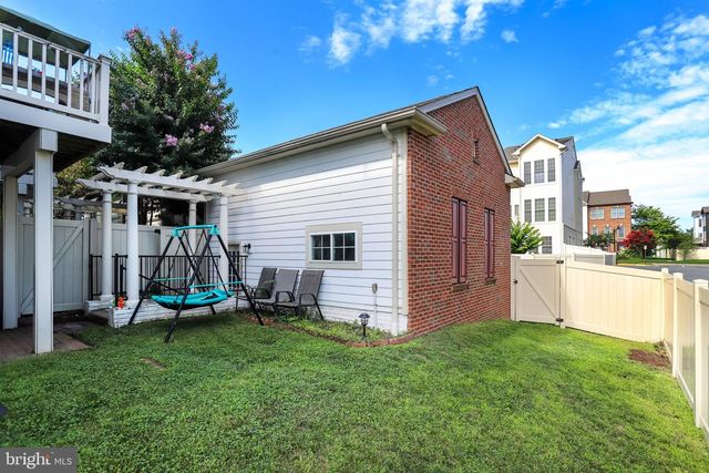 192 FLOWERING DOGWOOD TER SE, Leesburg, VA 20175