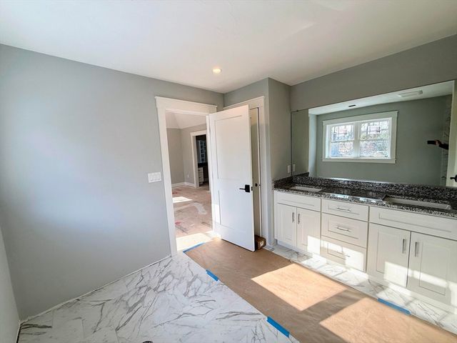 17 Longhill Road, Franklin, MA 02038