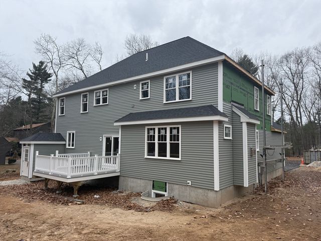 17 Longhill Road, Franklin, MA 02038