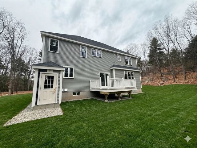 17 Longhill Road, Franklin, MA 02038