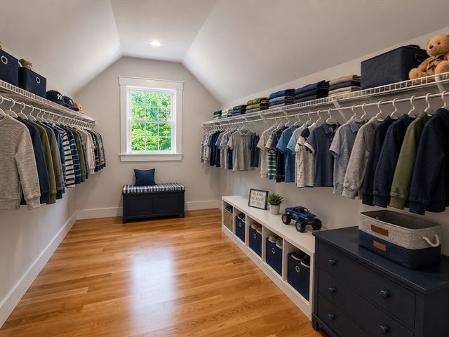 17 Longhill Road, Franklin, MA 02038
