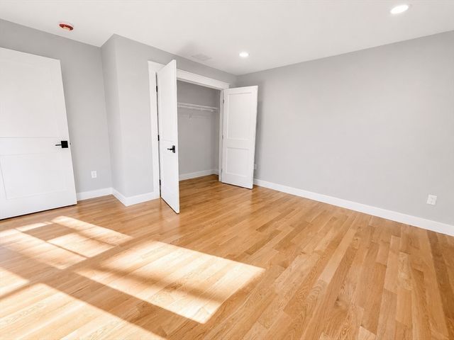 17 Longhill Road, Franklin, MA 02038