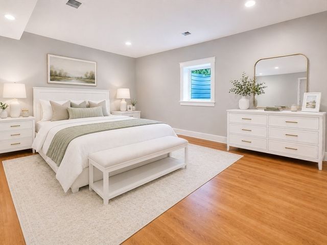 17 Longhill Road, Franklin, MA 02038
