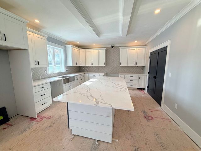 17 Longhill Road, Franklin, MA 02038