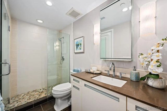 90 N Coast Highway 101 201, Encinitas, CA 92024