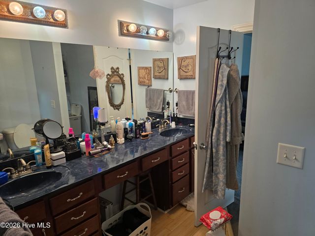 134 Bur Oaks Boulevard, Newport, NC 28570