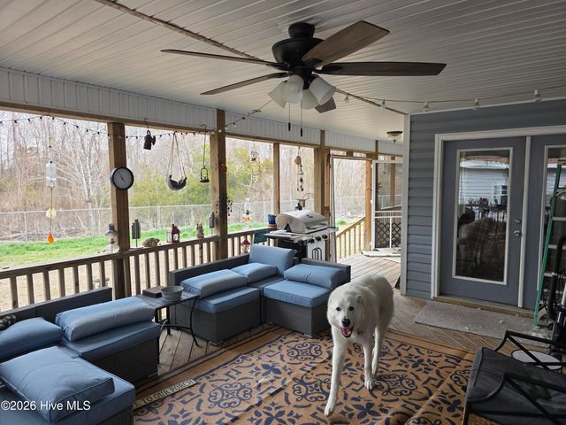 134 Bur Oaks Boulevard, Newport, NC 28570