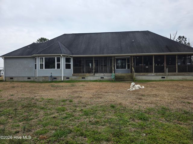 134 Bur Oaks Boulevard, Newport, NC 28570