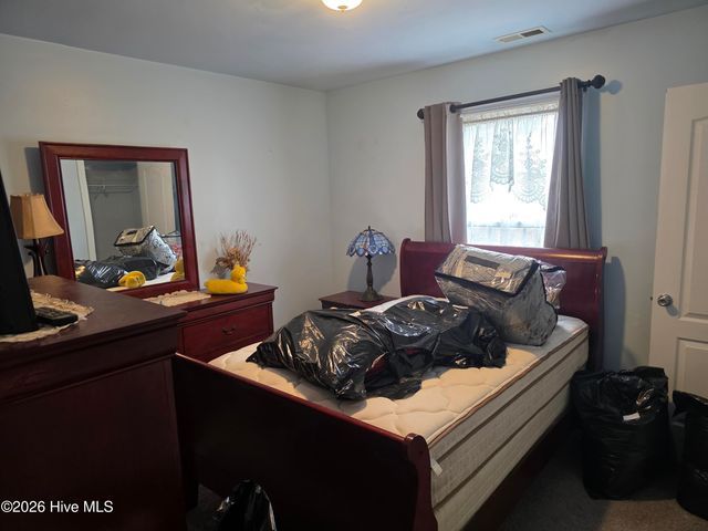 134 Bur Oaks Boulevard, Newport, NC 28570