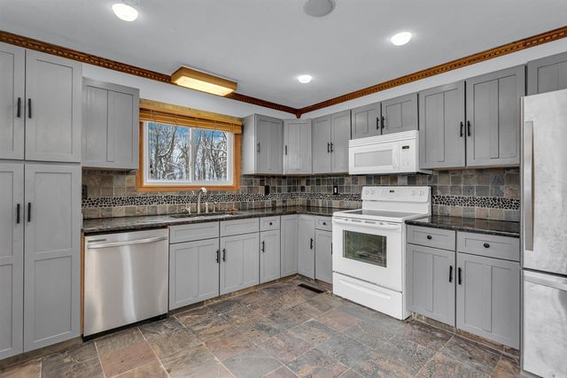 1860 E Liberty Road, Clarklake, MI 49234