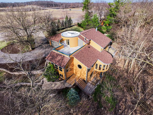 12070 River Road, Plano, IL 60545