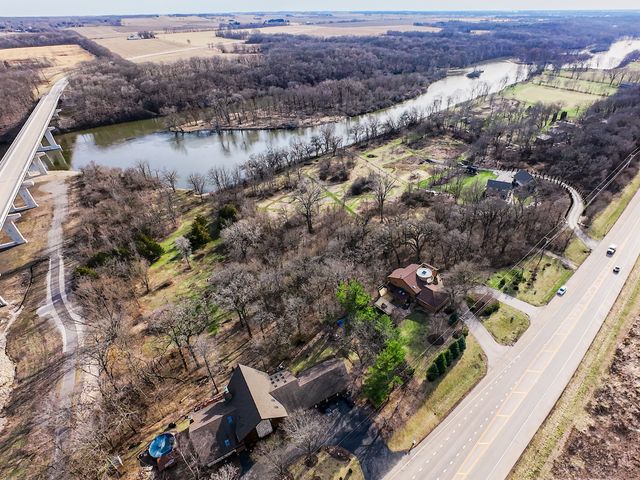 12070 River Road, Plano, IL 60545