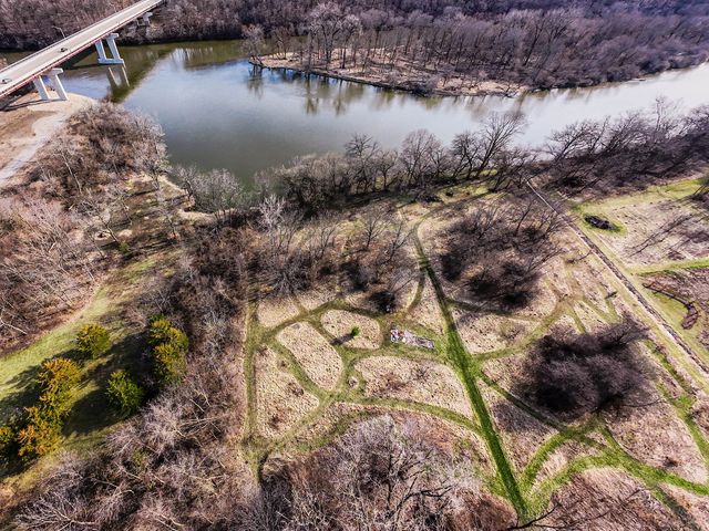 12070 River Road, Plano, IL 60545