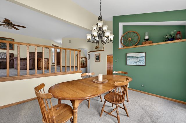 12070 River Road, Plano, IL 60545