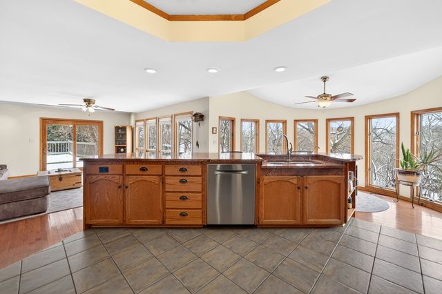 12070 River Road, Plano, IL 60545