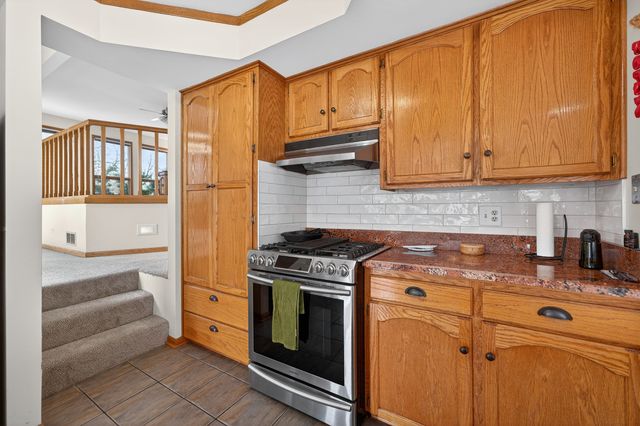 12070 River Road, Plano, IL 60545