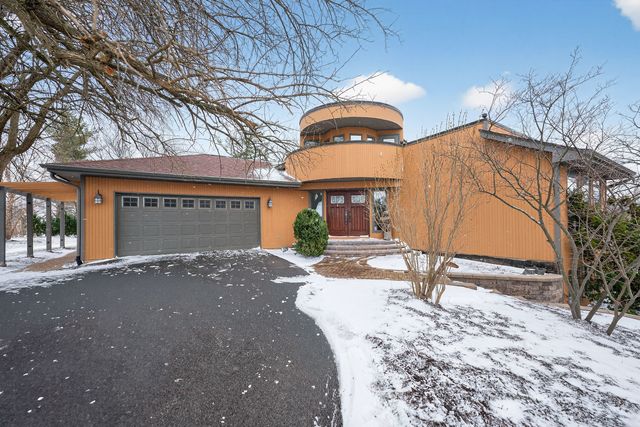 12070 River Road, Plano, IL 60545