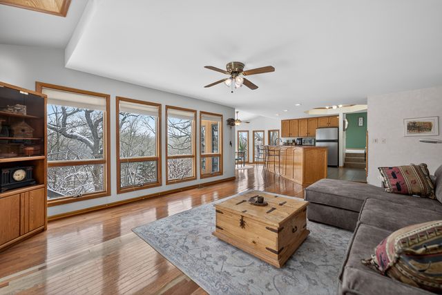 12070 River Road, Plano, IL 60545