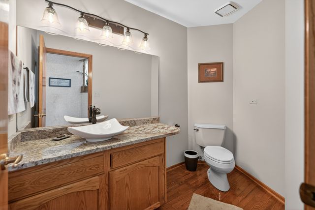 12070 River Road, Plano, IL 60545