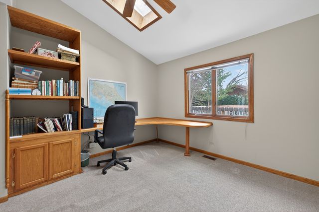 12070 River Road, Plano, IL 60545