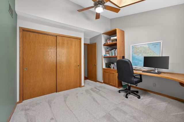 12070 River Road, Plano, IL 60545