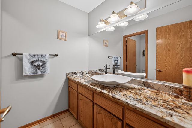 12070 River Road, Plano, IL 60545