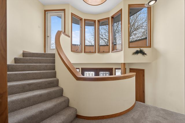 12070 River Road, Plano, IL 60545