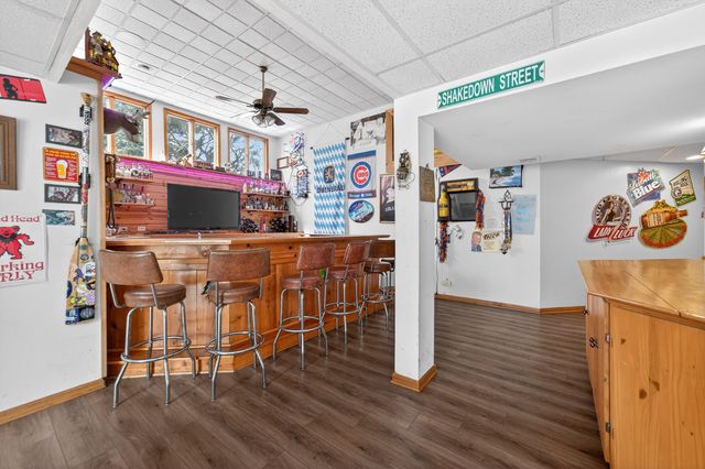 12070 River Road, Plano, IL 60545