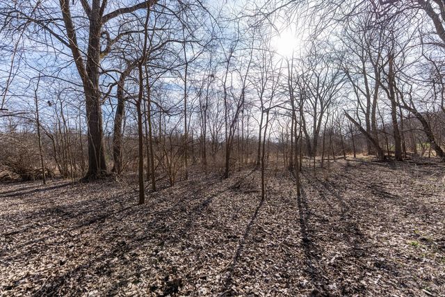 12070 River Road, Plano, IL 60545