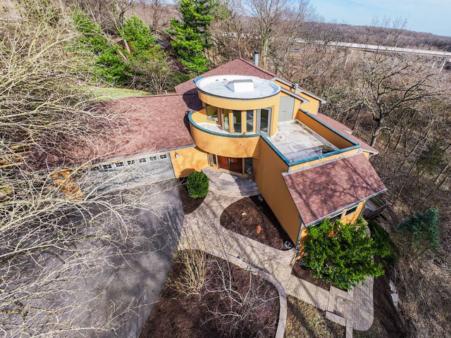 12070 River Road, Plano, IL 60545