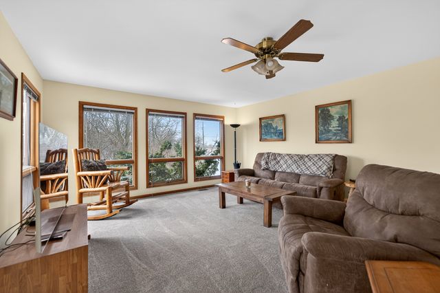 12070 River Road, Plano, IL 60545