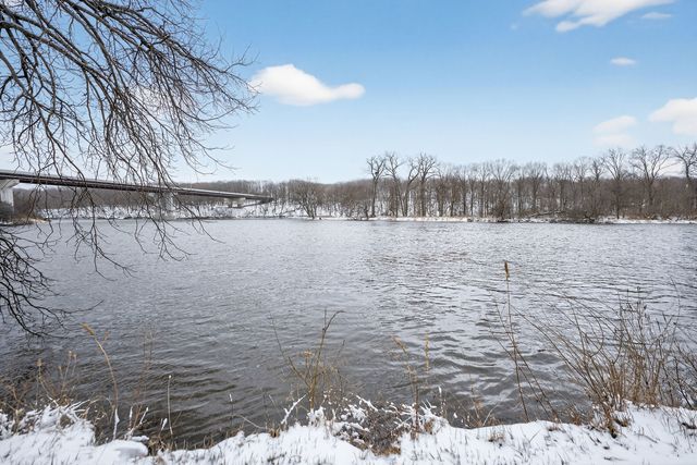 12070 River Road, Plano, IL 60545