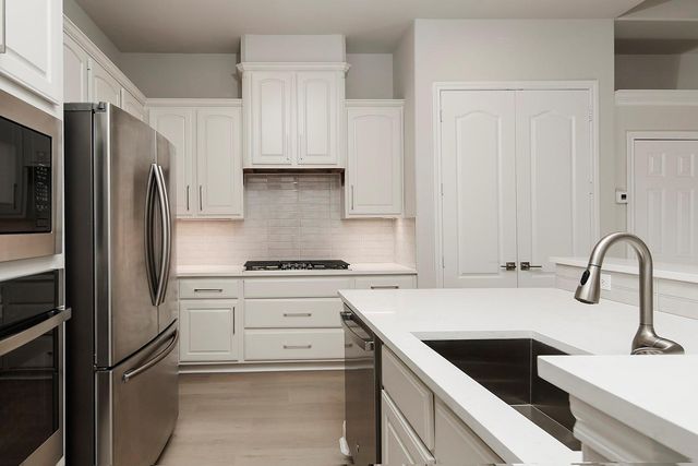 22 Mill Point Place, The Woodlands, TX 77380