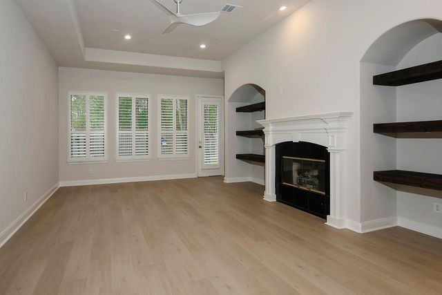 22 Mill Point Place, The Woodlands, TX 77380