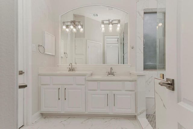 22 Mill Point Place, The Woodlands, TX 77380