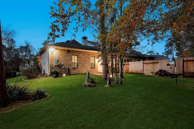 22 Mill Point Place, The Woodlands, TX 77380