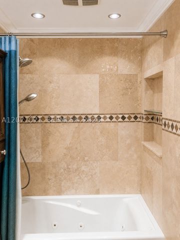 7548 NW 3rd Ct, Plantation, FL 33317