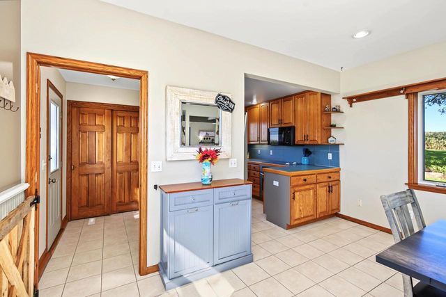 N7097 Nielson LANE, Johnson Creek, WI 53038