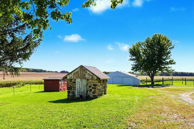 N7097 Nielson LANE, Johnson Creek, WI 53038