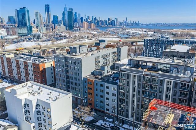 424 Whiton Street 304, Jersey City, NJ 07304