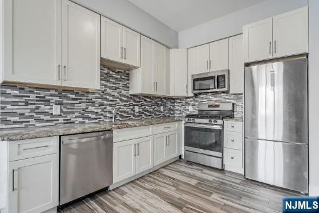 424 Whiton Street 304, Jersey City, NJ 07304