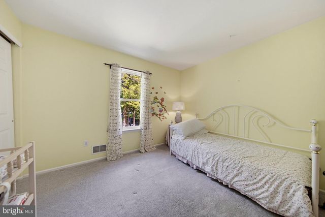 12 ROCKY RD, Little Egg Harbor Twp, NJ 08087