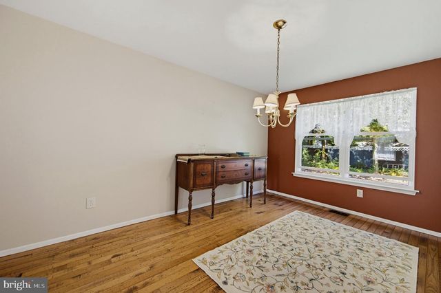 12 ROCKY RD, Little Egg Harbor Twp, NJ 08087