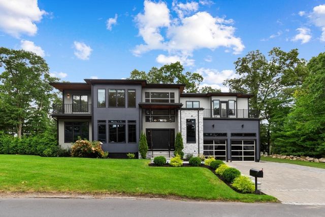 8 Jonathan Road, Burlington, MA 01803