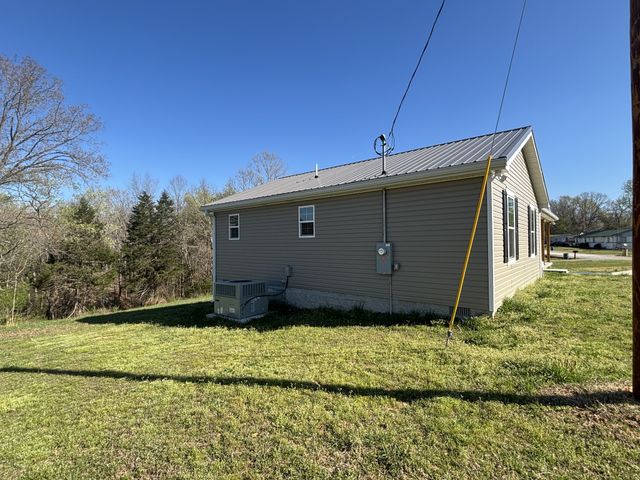 11526 Aaron Ln, Nunnelly, TN 37137